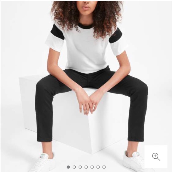 Everlane Tops - Everlane Varsity tee